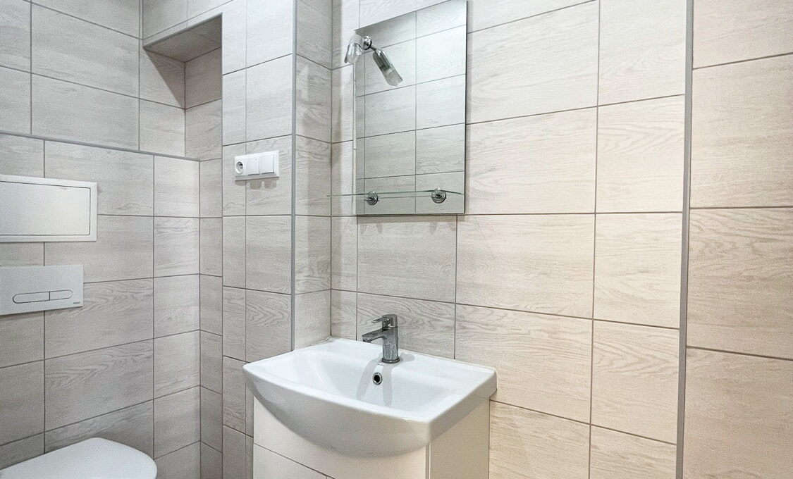 Kawalerka_Rynek_Jarosław_na_wynajem_kamienica_8