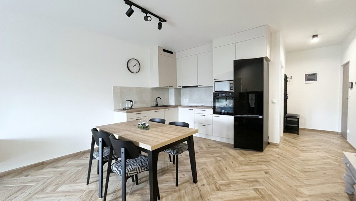 Jasionka_lotnisko_do_wynajęcia_3_pokoje_parking_1